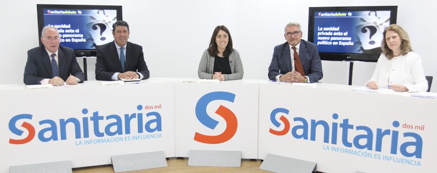 Francisco Miralles (CESM), Manuel Vilches (IDIS), Leire Sopuerta (moderadora), Mariano Guerrero (Ribera Salud) y Emilia Carretero (Fenaer).