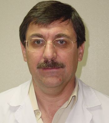 El internista Juan González.