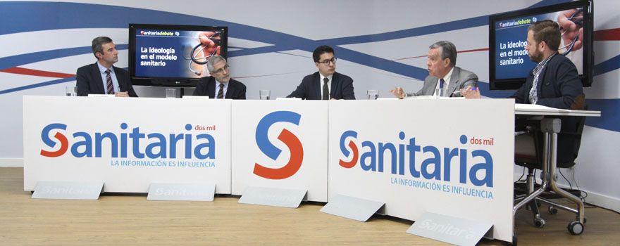 Julián Illana; Gaspar Llamazares; Juanma Fernández, moderador del debate; Javier Rey y Ricardo Alamillo.
