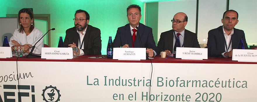 Elena Casaus, César Hernández, Santiago Almazán, Javier Urzay y César de la Fuente Honrubia. 