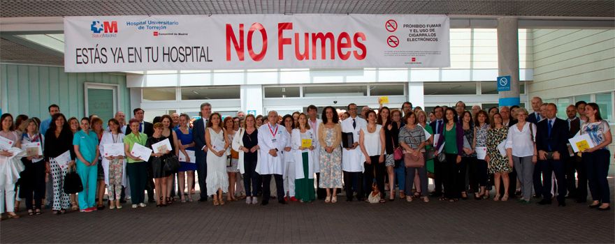 Foto de familia de los premiados