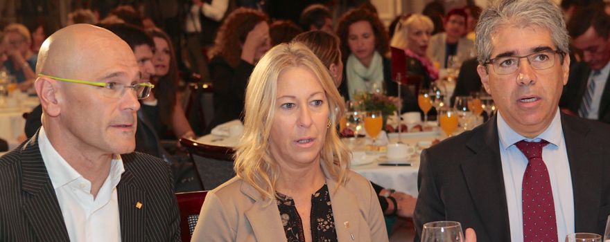 Raül Romeva, consejero de Asuntos Exteriores, Relaciones Institucionales y Transparencia de la Generalitat; Neus Munté, consejera de la Presidencia; y Francesc Homs, portavoz del Grupo Catalán en el Congreso de los Diputados.