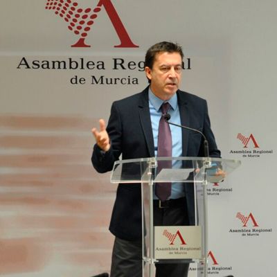 El diputado Juan José Molina, en rueda de prensa. 