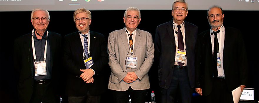 De izda. a dcha.: Amado Martín Zurro, Benjamín Abarca, Josep Lluis Piñol, Felipe Chavida y Vicente Francisco Gil Guillén.