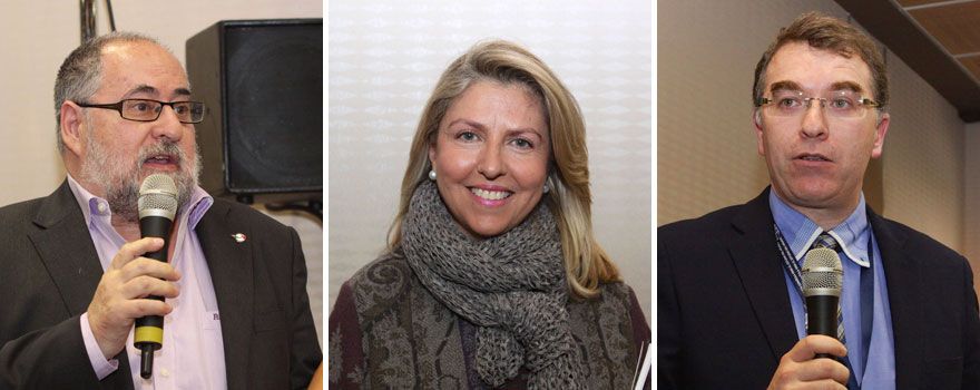 A la izquierda, José Luis Cañada Merino, del Grupo de Enfermedades Infecciosas de Semergen. En el centro, María Río, directora general de Gilead España. A la derecha, Juan Turnes, jefe de Aparato Digestivo del Complejo Hospitalario Universitario de Pontevedra.