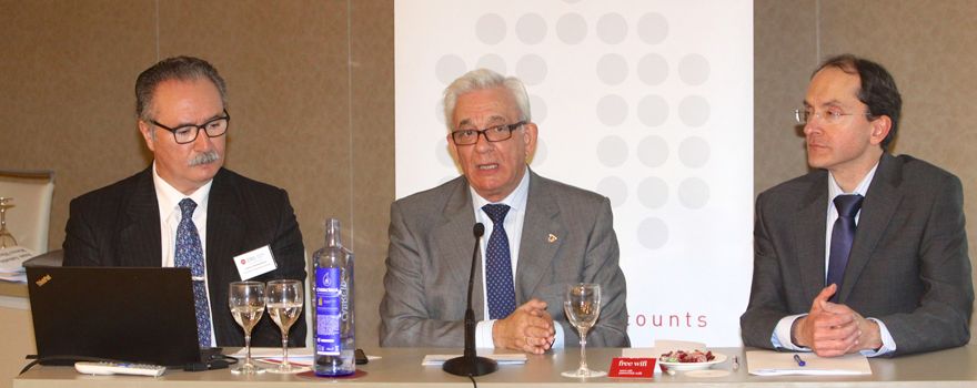Carlos Jiménez Ruiz, junto a Jesús Sánchez Martos y Juan Martínez. 