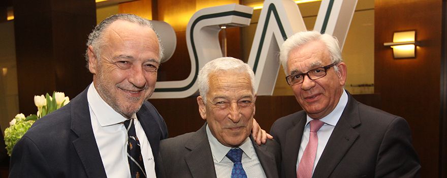 José María Pino, presidente de Sanitaria 2000; Miguel Carrero, presidente de PSN; y Jesús Sánchez Martos, consejero de Sanidad de la Comunidad de Madrid. 