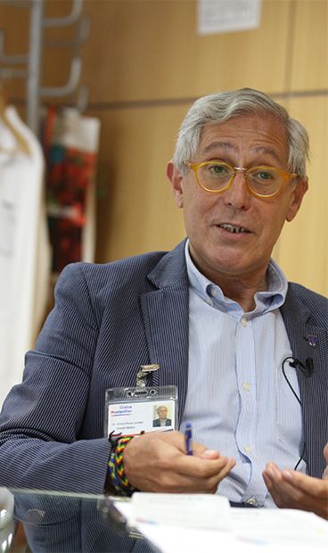 Pérez Lambán valora el Aula Montpellier.