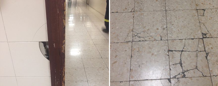 Imagenes tomadas por el Sindicato Médico Andaluz del supuesto estado del Hospital Regional de Málaga. En la imagen el marco de una puerta y el suelo del hospital. 