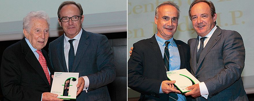 El secretario general de Sanidad, Javier Castrodeza, ha entregado los premios a José María Gil-Vernet y a Jesús Fernández Crespo.