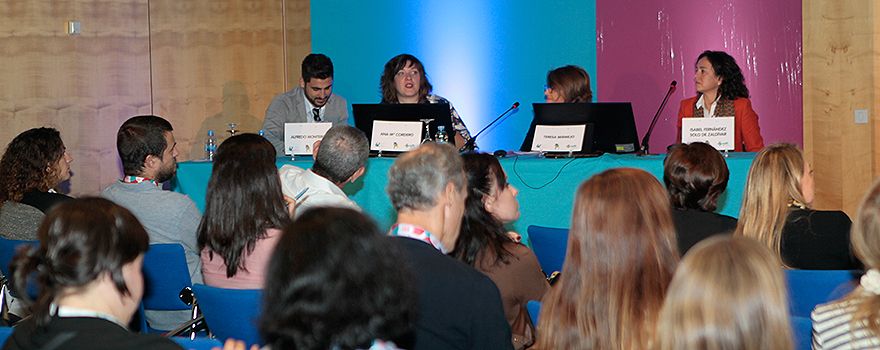 Un momento de la charla dedicada a las nuevas tecnologías y la formación del farmacéutico.
