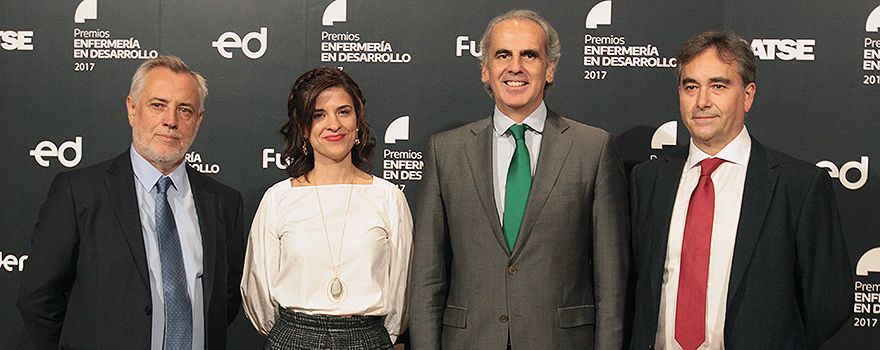 Víctor Aznar, presidente de la Fundación para el Desarrollo de la Enfermería (Fuden); Teresa Galindo Rubio, secretaria general de SATSE Madrid; Enrique Ruiz Escudero, consejero de Sanidad de Madrid; y Manuel Cascos, presidente del sindicato Satse. 