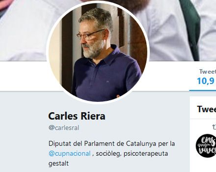 Imagen de la cuenta de Twitter oficial de Carles Riera donde se define como 'Psicoterapeuta Gestalt'.