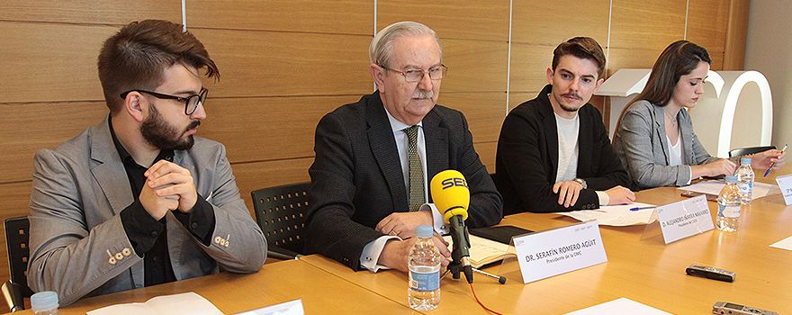Daniel Sánchez Ruiz, vicepresidente de Asuntos Externos del CEEM; Serafín Romero, presidente de la OMC; Alejandro Iñarra Navarro, presidente del CEEM; Marina Vera, vicepresidenta de Organización Territorial del CEEM.