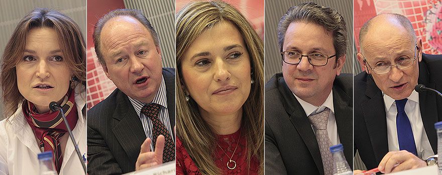 De izquierda a derecha: Carmen Montoto, Paul G. Richardson, José Antonio Pérez Simón , María Victoria Mateos y Antonio Palumbo.