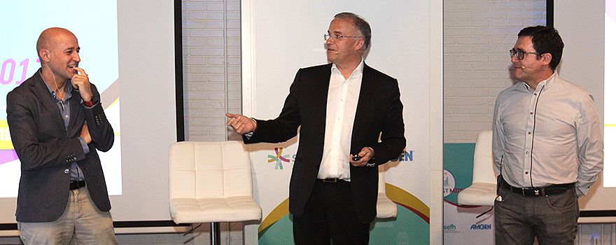 Ventayol, Pellicer y Navarro en un momento de la mesa dedicada a liderazgo estratégico en los Servicios de Farmacia.