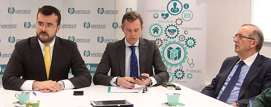 Núñez y Leahy junto al presidente de Uniteco, Gabriel Núñez.