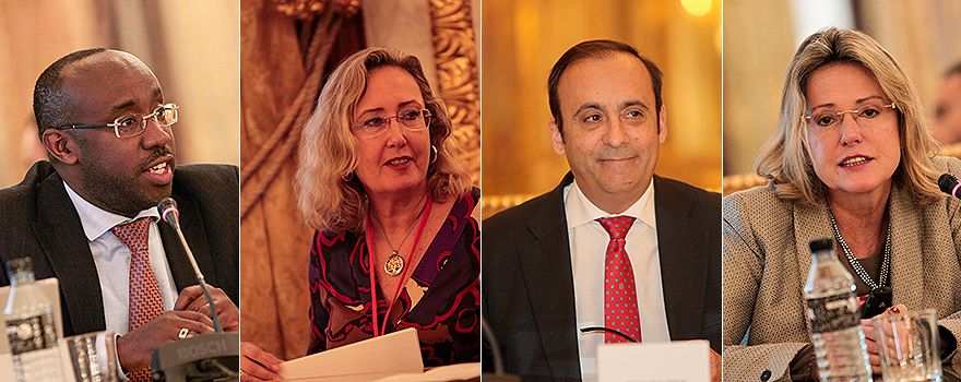 Claude Emile Rwagacondo, de la Asociación para la Salud Pública de la ONU; Alicia Wildpret, tesorera de Cofares y vicepresidenta de GIRP; Eduardo Pastor, presidente de Cofares, y Monika Derecque-Pois, directora general de GIRP. 