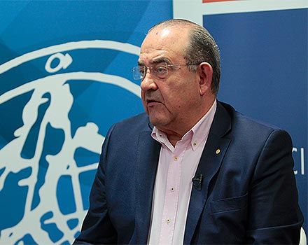 El presidente de SEMG, durante la entrevista.