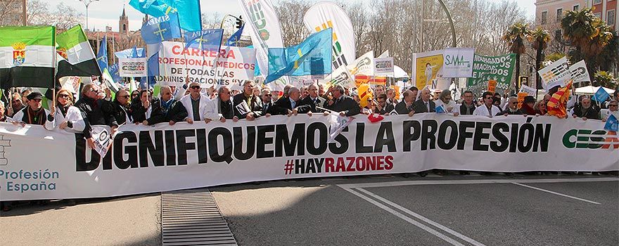 Aspecto general de la cabeza de la manifestación.