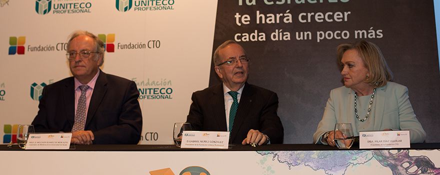 Melchor Álvarez de Mon, catedrático de Medicina de la Universidad de Alcalá; Gabriel Núñez, presidente de la Fundación Uniteco, y Pilar Díaz, presidenta de Fundación CTO.