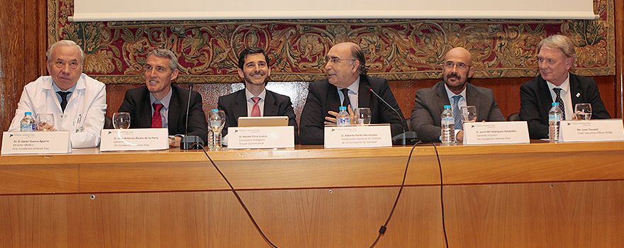 Javier Guerra, director médico del Hospital Fundación Jiménez Díaz, Juan Antonio Álvaro de la Parra, gerente del Hospital Fundación Jiménez Díaz, Héctor Ciria, consejero delegado de Quirónsalud, Alberto Pardo, subdirector general de Calidad Asistencial de la Consejería de Sanidad de la Comunidad de Madrid, Jesús María Rodríguez Alejandre, gerente adjunto del Hospital Fundación Jiménez Díaz y Leon Tossaint, Chief Executive Officer del EFQM.