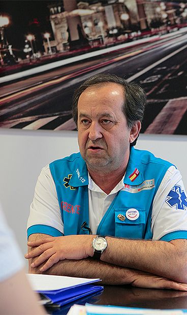 El director gerente del Summa 112 en un momento de la entrevista.