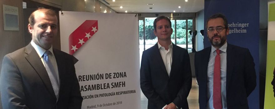  Federico Tutau, jefe del Servicio de Farmacia Hospitalaria del Hospital Universitario del Henares; Álvaro Casanova, adjunto del Servicio de Neumología del Hospital Universitario del Henares; e Ismael Escobar, jefe de Servicio de Farmacia del Hospital Universitario Infanta Leonor.  