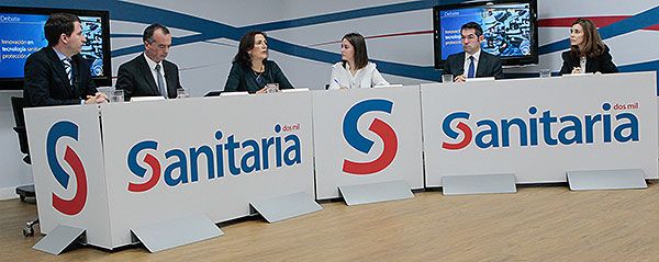 Un momento durante el debate Innovación en Tecnología Sanitaria y protección del paciente.