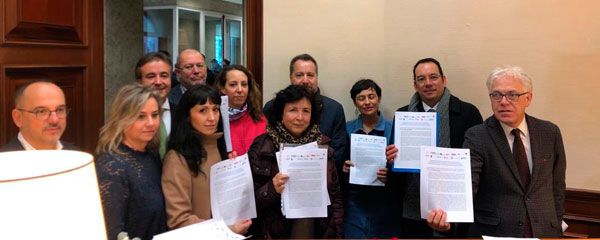 Un momento del registro de la propuesta en el Congreso de los Diputados. 