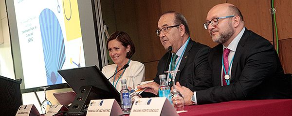 Carina Esobar, Antonio Fernández-Pro y Francisco Jose Sáez Martínez durante el acto.