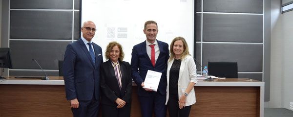 Jesús Sanz, Pilar Marqués, Alberto González y Arrate Pinto.