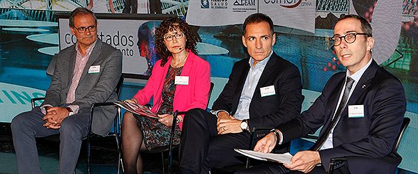 Esteban Martínez, Isabel Cassetti, Fernando Bognar y Manuel Cotarelo durante la presentación del congreso. 