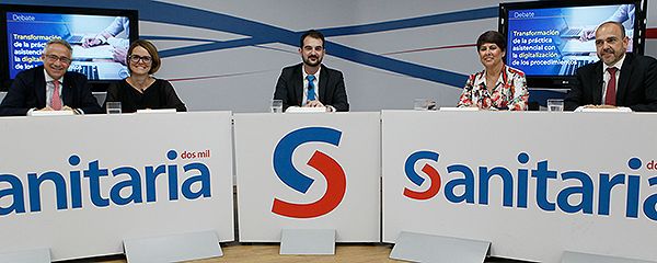 Roberto Rosso, Marta Bruna, Jaime Recarte, Araceli Morales y Luis Molina, en el debate de Sanitaria 2000.