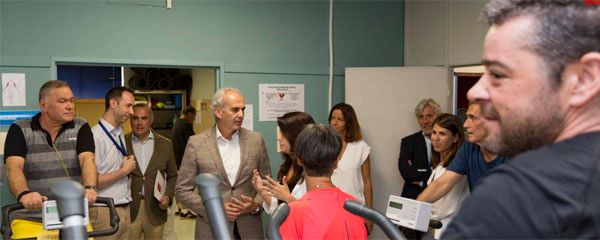 Un momento de la visita del consejero al hospital. 