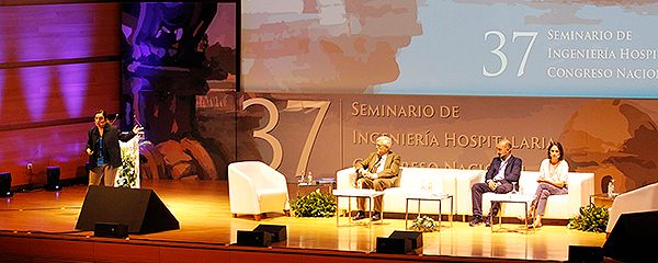 Imagen de la mesa 'La arquitectura de los cinco sentidos'.
