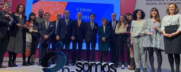 Foto de familia de los V Premios Somos Pacientes. 