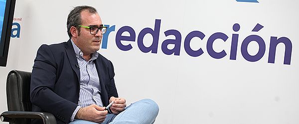 Ricardo Delgado durante su entrevista a Redacción Médica. 
