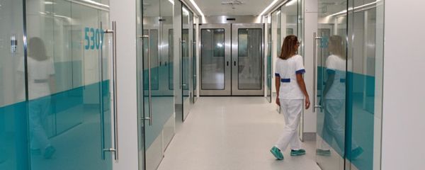 Pasillo del área quirúrgica del Hospital Fundación Jiménez Díaz.
