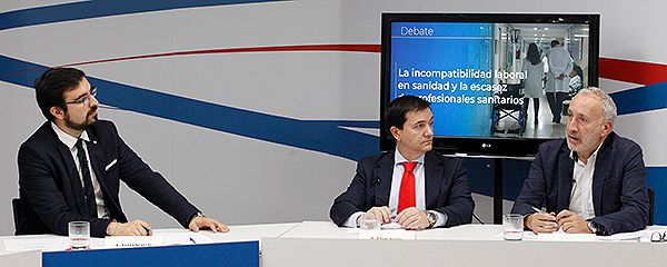 Borja Negrete, periodista de Redacción Médica; Diego Ayuso, secretario general del Consejo General de Enfermería (CGE) y Rafael Reig, secretario general de Acción Sindical del Sindicato de Enfermería (Satse).