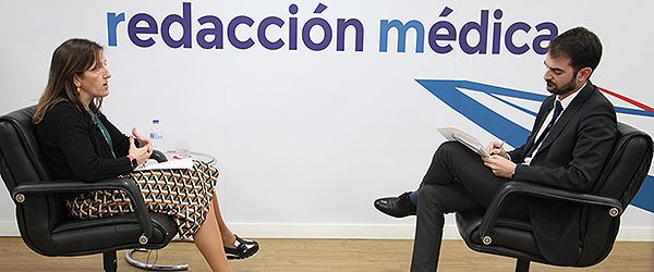 La jefa del Servicio de Medicina Interna del Hospital de Zafra durante su entrevista con Redacción Médica.