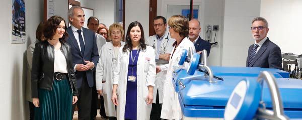 Isabel Díaz Ayuso y Enrique Ruiz Escudero visitan el Hospital 12 de Octubre.