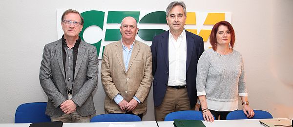 Pedro A. Martínez. Gabriel del Pozo, Manuel Cascos y Lourdes Piñel. 