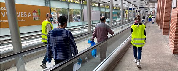 Pacientes dados de alta en Ifema (Foto de Fernando Prados).
