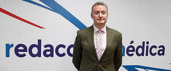 Jesús Vázquez Castro posa para Redacción Médica.