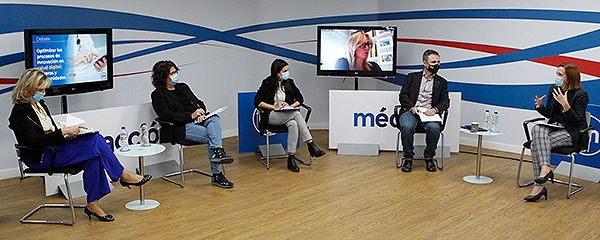 Un momento del debate.