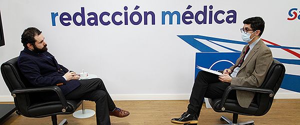 El presidente de Fedhemo, en un momento de la entrevista para Redacción Médica.