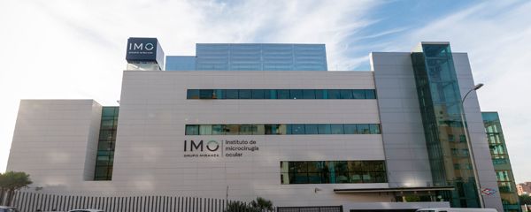 Exteriores del nuevo centro IMO situado en el barrio de Mirasierra, en Madrid. 