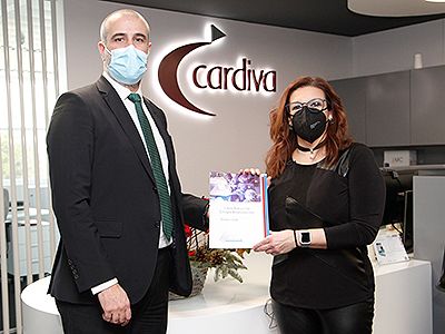 Albert Sanjuán, director de Cirugía Cardiaca, Vascular y Endovascular de Cardiva, junto a Mercedes Guerra