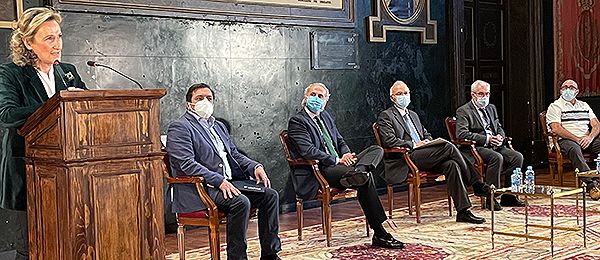 Imagen de la presentación del documental 'El lado humano'.